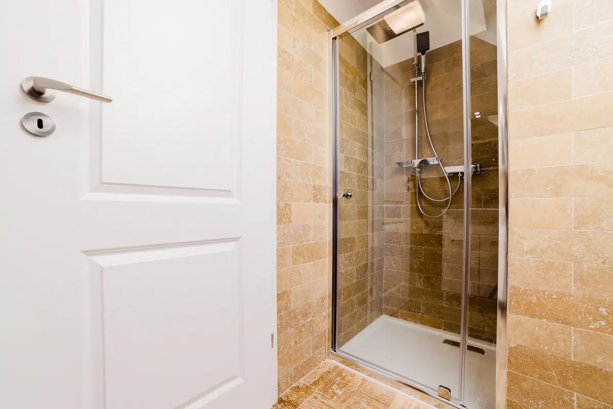 Fotograf Apartament In Regim Booking (26)