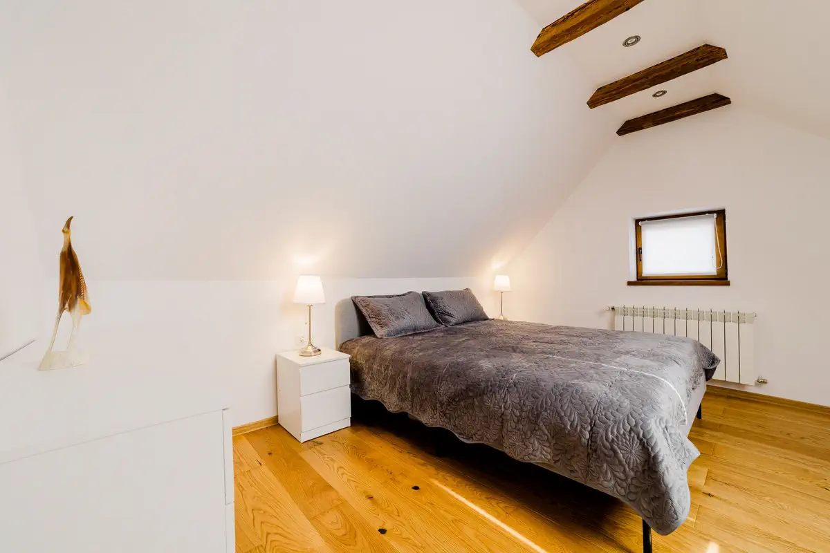 Fotograf Apartament In Regim Booking (29)