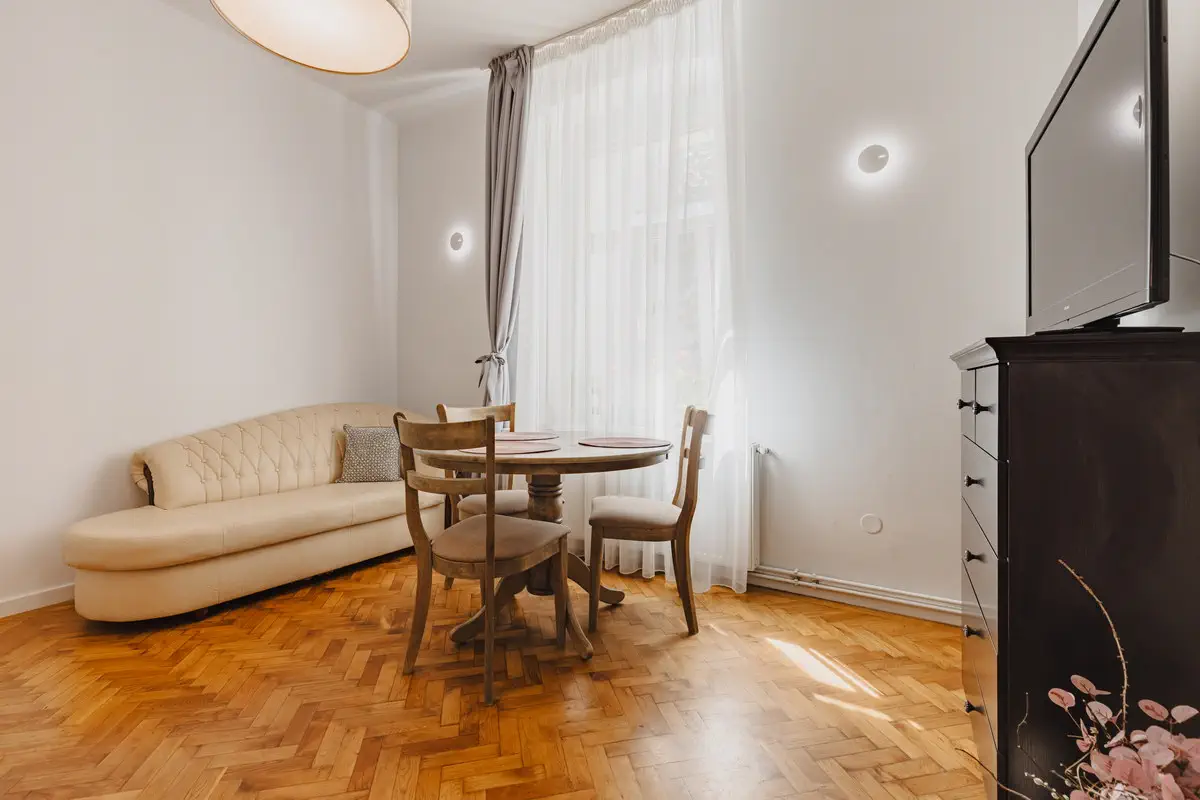 Fotograf Proprietate De Inchiriat In Brasov (30)