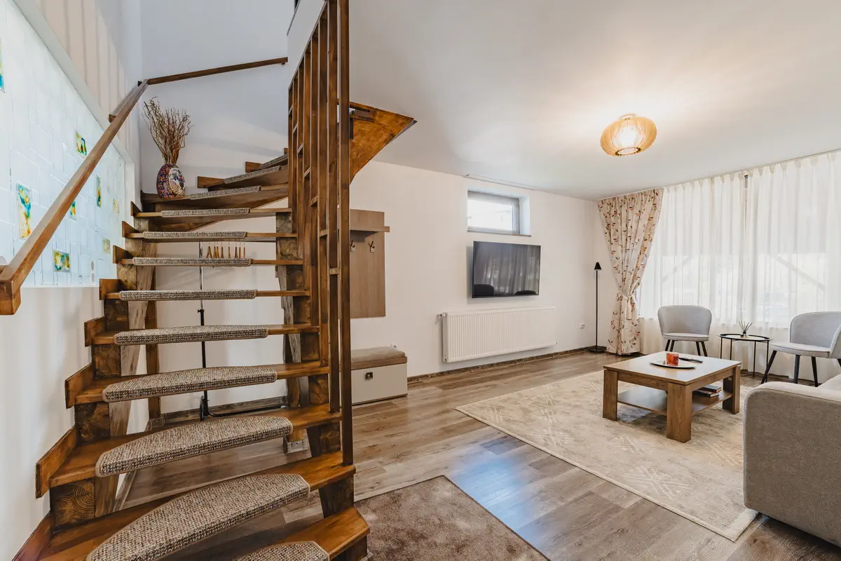 Fotografie Hoteluri Si Pensiuni Horeca In Brasov (1)