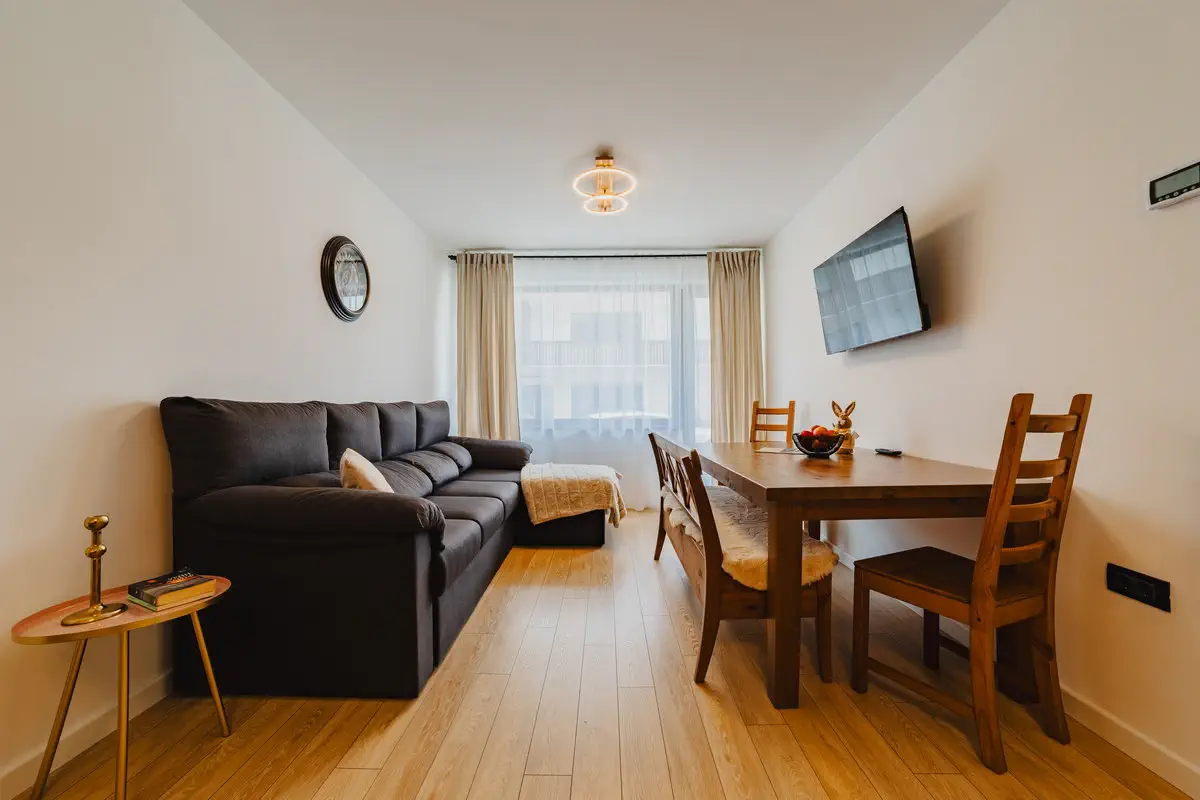 Fotografii Inchiriere Airbnb In Brasov (16)