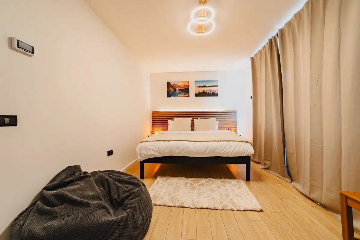 Fotografii Inchiriere Airbnb In Brasov (32)