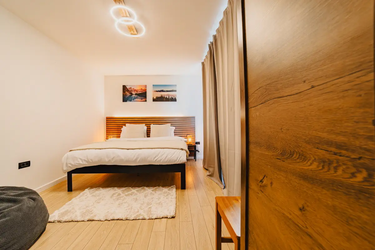 Fotografii Inchiriere Airbnb In Brasov (34)