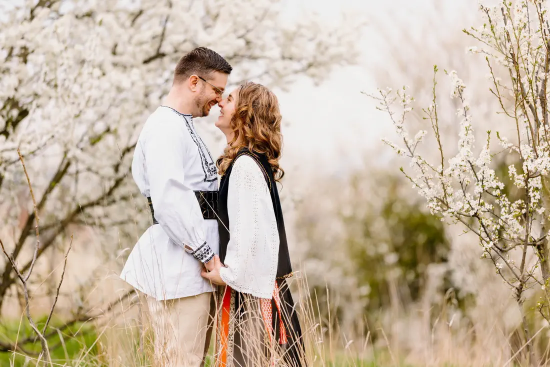 Sedinta Foto Cuplu Cu Pomi Infloriti La Brasov (12)