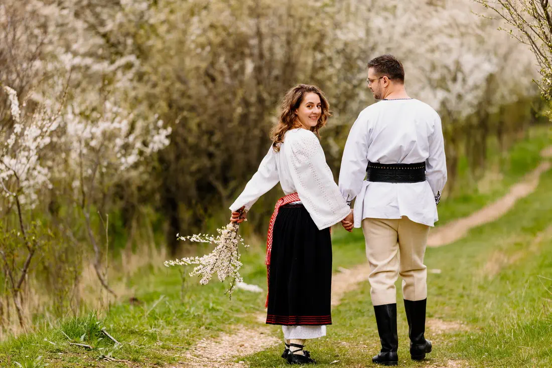 Sedinta Foto Cuplu Cu Pomi Infloriti La Brasov (25)